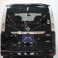 【ミニバンで燃費の良い車！！】　乗り降りしやすいのでオススメです。