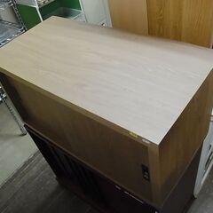 セール中につき、通常特価3,278円より半額の1,639円!　収納棚　戸棚　引き戸　収納ラック　収納シェルフの画像