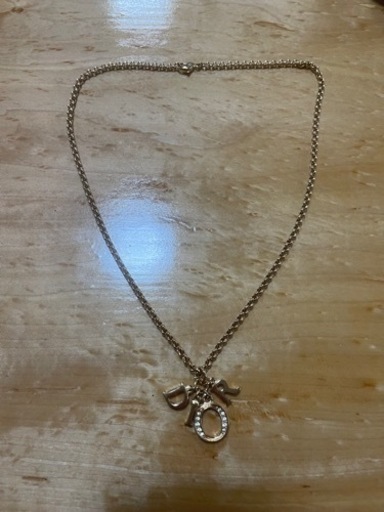 ディオールネックレス