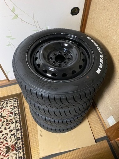 175/65R15 スタッドレスタイヤ　4本セット