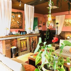 働く自分を大切にする環境で、アジアンテイストのバリニーズオイルリンパやタイ古式マッサージを中心に提供するリラクゼーションサロン勤務をしませんか。お疲れのお客さまのお身体と気持ちをゆったりと癒すお仕事です。の画像