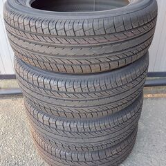 225/55R18 ヨコハマタイヤ dB E70