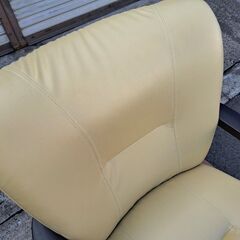 NITORI ニトリ ダイニングチェア DCレベント 回転 ひじ置き キャスター付 22年購入 幅61.5cm×奥行70cm×高さ83cm（座高42cm） の画像