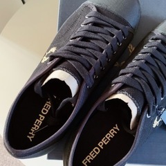 新品 Fred Perry Hughes Low Canvas シューズの画像