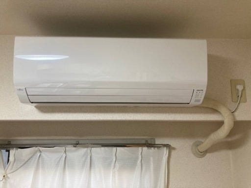 ★6ヶ月のみ使用★富士通製　エアコン　冷暖房　リビング可