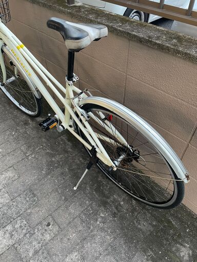 リサイクルショップどりーむ荒田店　No1033 エコNo15314X 自転車　シティサイクル　Renault　ギア切り替え付き♪　カゴ付き♪　ルノー