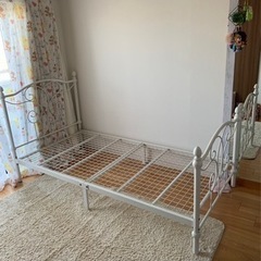 パイプベッド　ベッド枠のみ