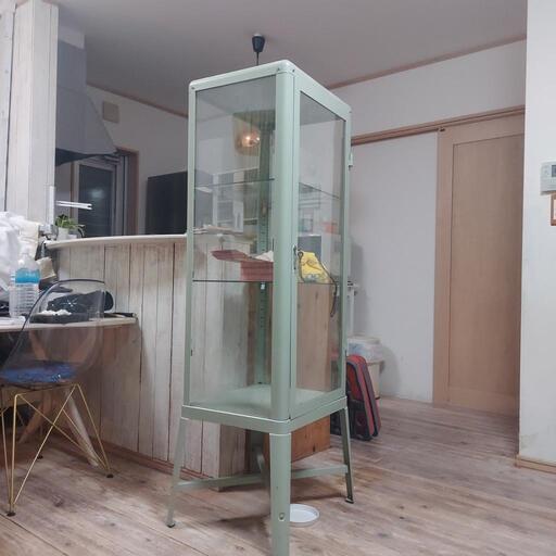 ikea ガラスショーケース