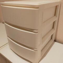 ニトリ　収納ケース　白　②の画像