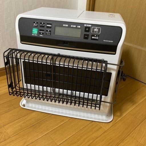 石油ストーブ　石油ファンヒーター