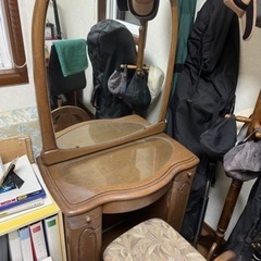 化粧台差し上げます。