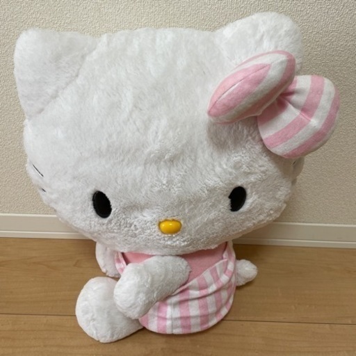 ハローキティ ぬいぐるみ
