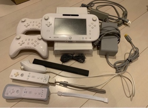 【引き渡し決定】WiiU 本体、ゲームパッド、コントローラーセット