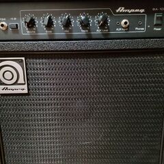 エレキベースアンプ売ります