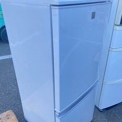 福岡市内配送無料　SHARP/シャープ/冷凍冷蔵庫/SJ-14E4-KW/137L/冷凍46L/冷蔵91L/つけかえどっちもドア/