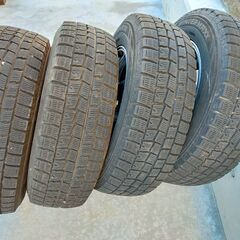 ホイールスタッドレスタイヤセット 185/65R 15の画像