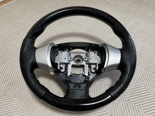 スズキ ステアリング ピアノブラック 中古美品