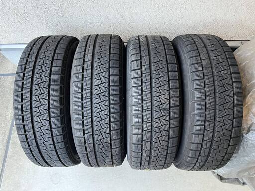 VW ポロ ピレリスタッドレス185/60R15 ＋ アルミ15X6.5J 4本 (交渉中)