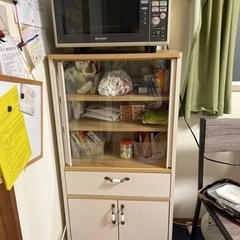 カントリー　食器棚