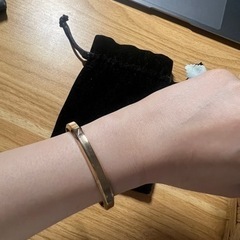 [値下げしました]スクルツナ ゴールドバングルの画像