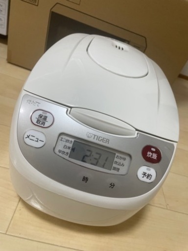 タイガー　炊飯器　半年使用　5.5合炊き