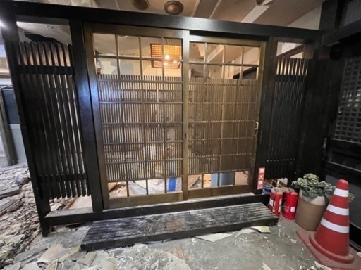 店用開けてドア