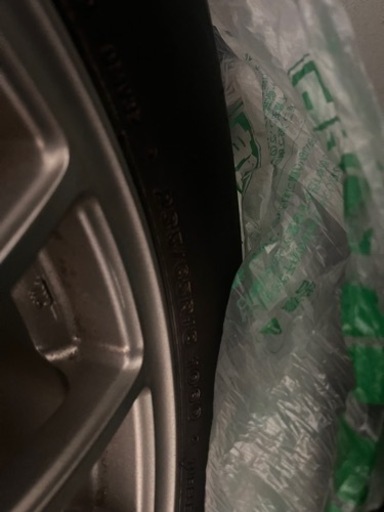 スタッドレスタイヤ　235 65 r18 ムラーノ