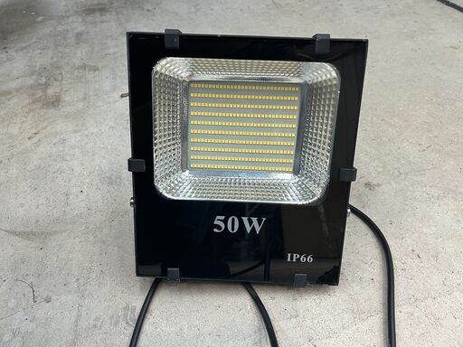 LED投光器 50W 防水 4000l 6000k 爆光です！！２