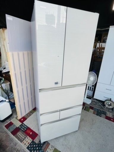 2014年製　Toshiba 6ドア冷蔵庫