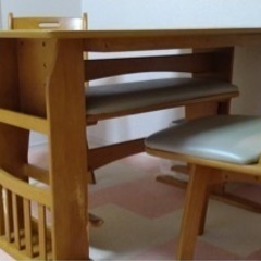 ダイニングテーブル あげます