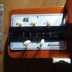 大正琴(ケース付き)の画像