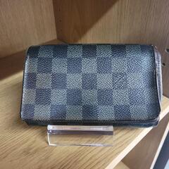 LOUIS VUITTON　ルイ・ヴィトン　２つ折り財布　中古　...