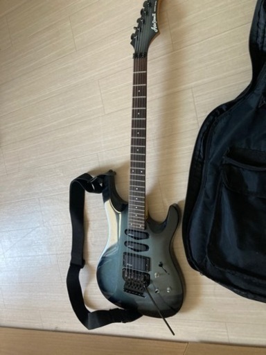 ギター？ベース？