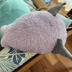 クロミちゃん低反発枕とぬいぐるみの画像
