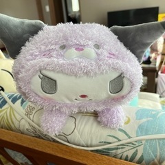 クロミちゃん低反発枕とぬいぐるみの画像