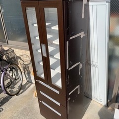 タンス　食器棚の画像