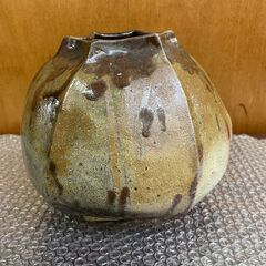 花瓶 壺 1 幅24cm奥行22cm高さ18cm 説明欄必読の画像