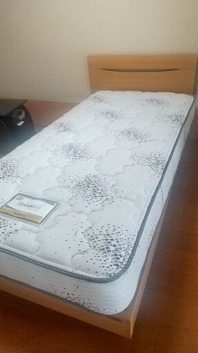 シモンズ シングルベッド（良品）