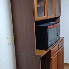食器棚　無料の画像