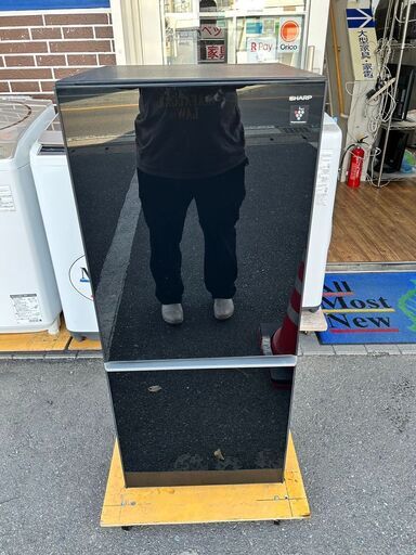 ▼値下げ▼冷蔵庫 シャープ 2017年 SJ-GD14C-B 137L ガラストップ プラズマクラスター搭載【安心の3ヶ月保証★設置込】自社配送時代引き可(現金、クレジット、スマホ決済対応)