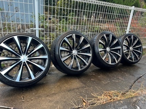 VENERDI タイヤ＋ホイール