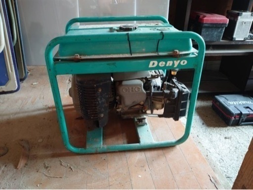 デンヨー発電機 ニューパワー　2600U2 2.6kVA 100V 60Hz ロビンOHCガソリンエンジン