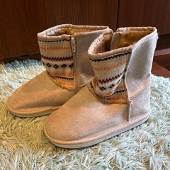 お値下げ500円
キッズブーツの画像