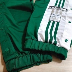adidas ジャージ L の画像