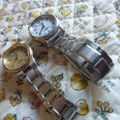 お下げ致しました！ソーラ稼働の女性用腕時計！2点セットのお譲りです。2点共SOLAR稼働中です。の画像