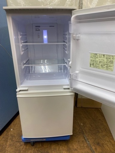 I677 ? SHARP 冷蔵庫 (137L) 2ドア ⭐ 動作確認済 ⭐ クリーニング済