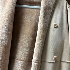 ムートンコートの画像