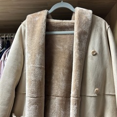 ムートンコートの画像