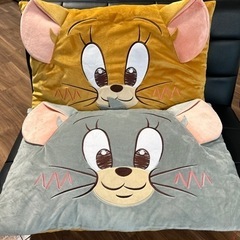 アミューズ専用　非売品ジェリーのクッション1つ