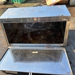 中古ステンレス製道具入れの画像